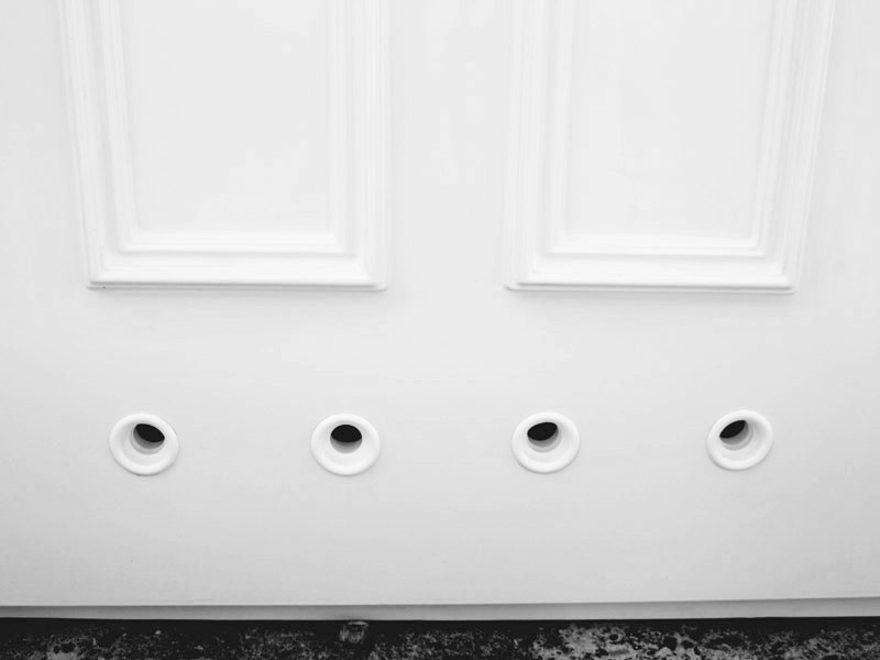 Внутренние двери ПВХ с вентиляцией для санузлов и др. влажных помещений 